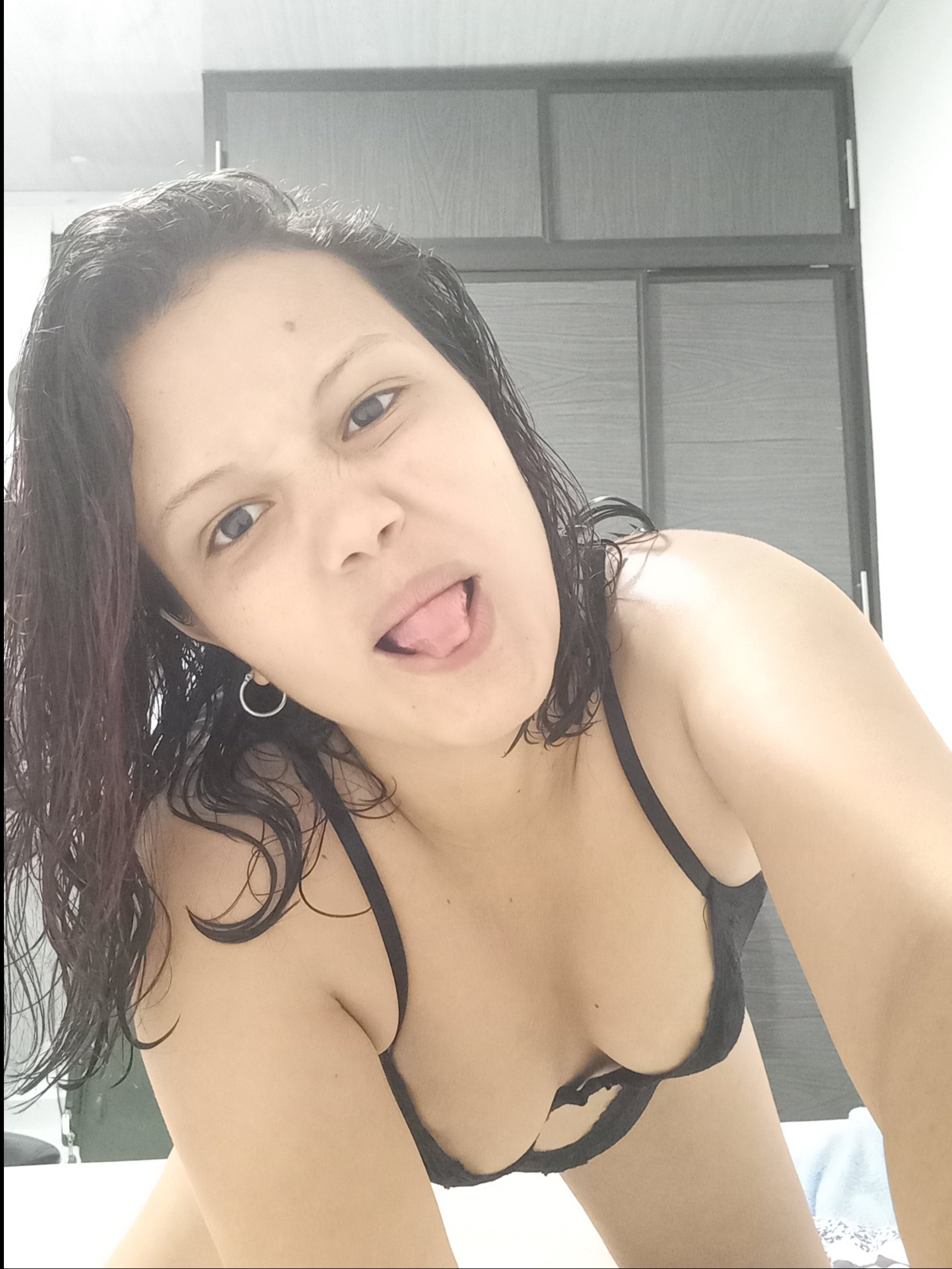 Valeria saenz OnlyFans