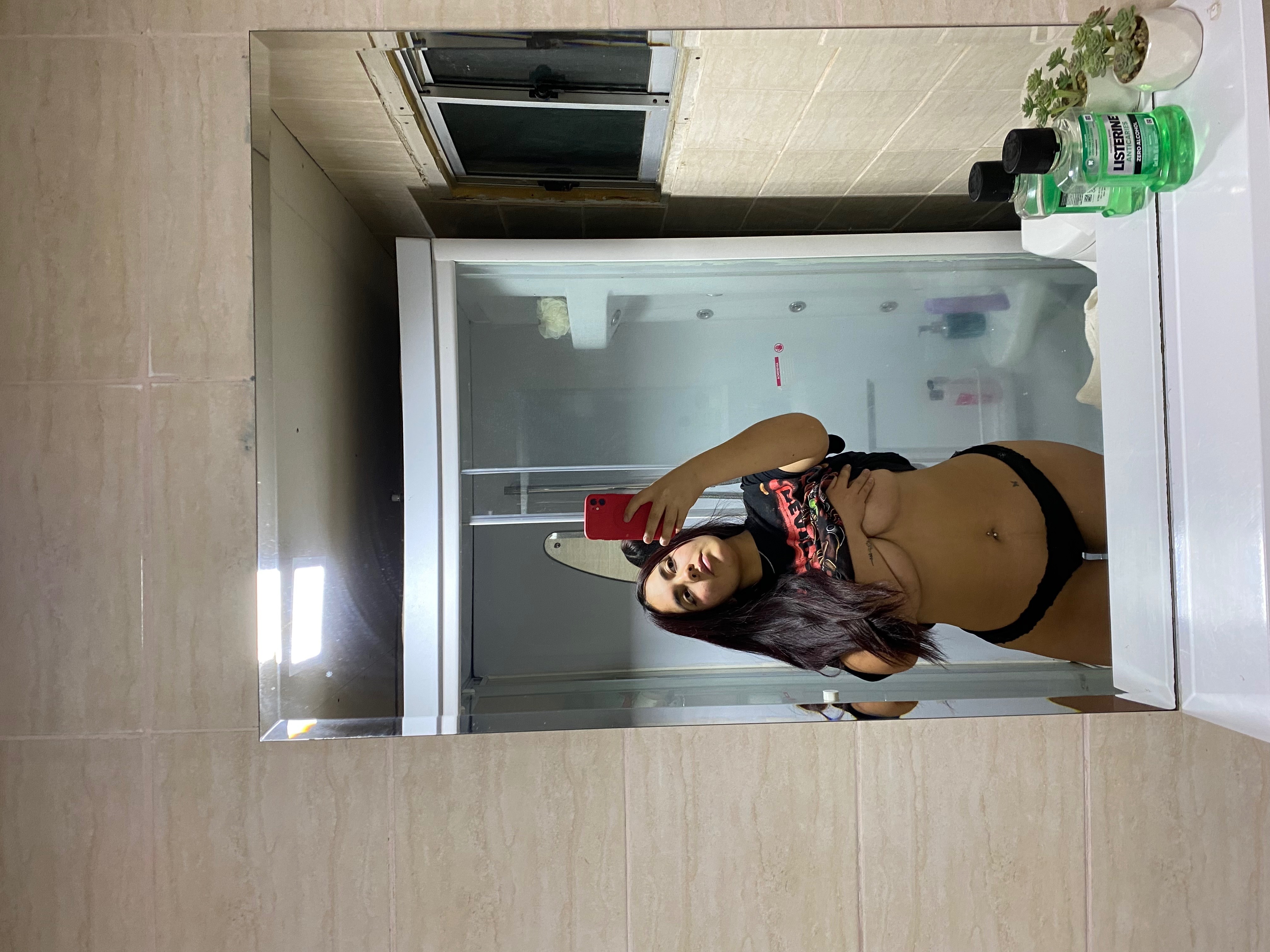 Vale OnlyFans header