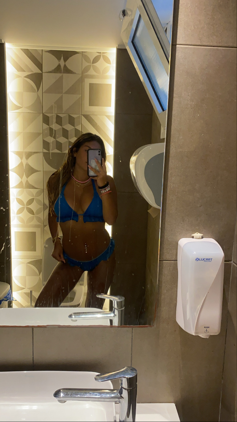 Vale OnlyFans header