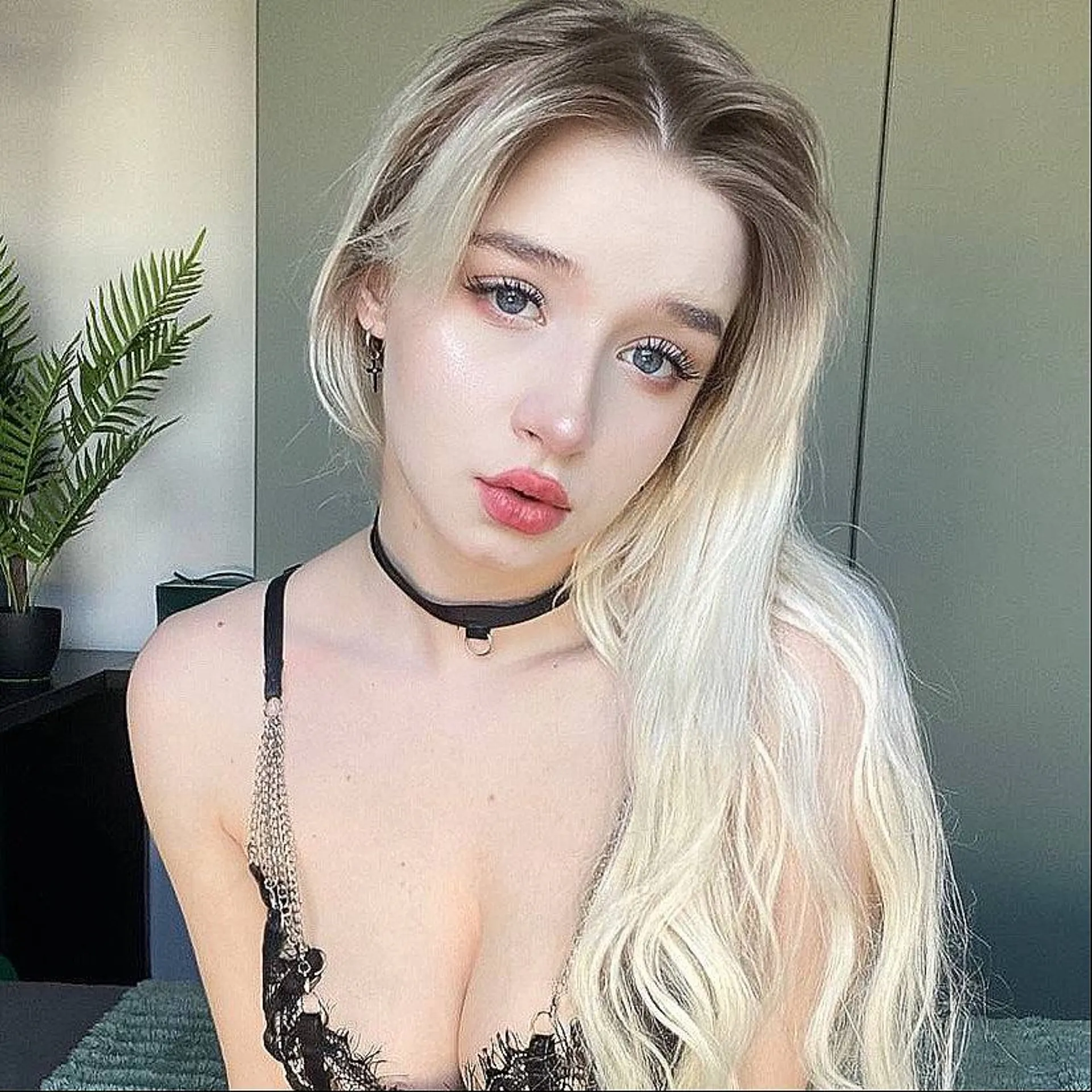 🩷 𝓐𝓷𝓷𝓪 𝓥𝓪𝓵𝓮𝓷 🩷