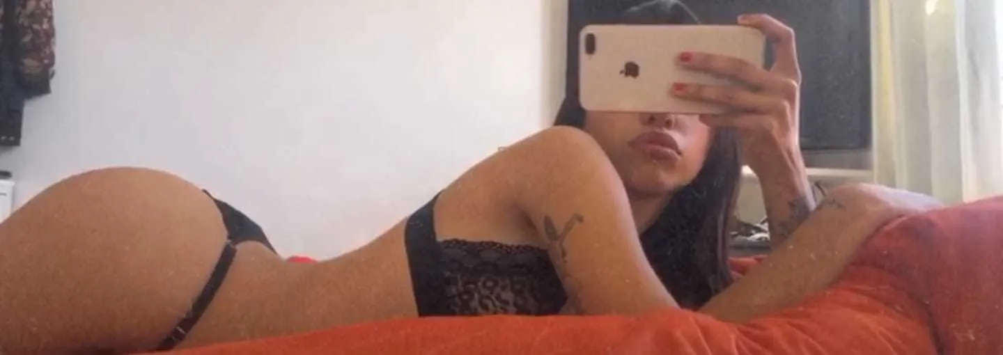 valen OnlyFans header