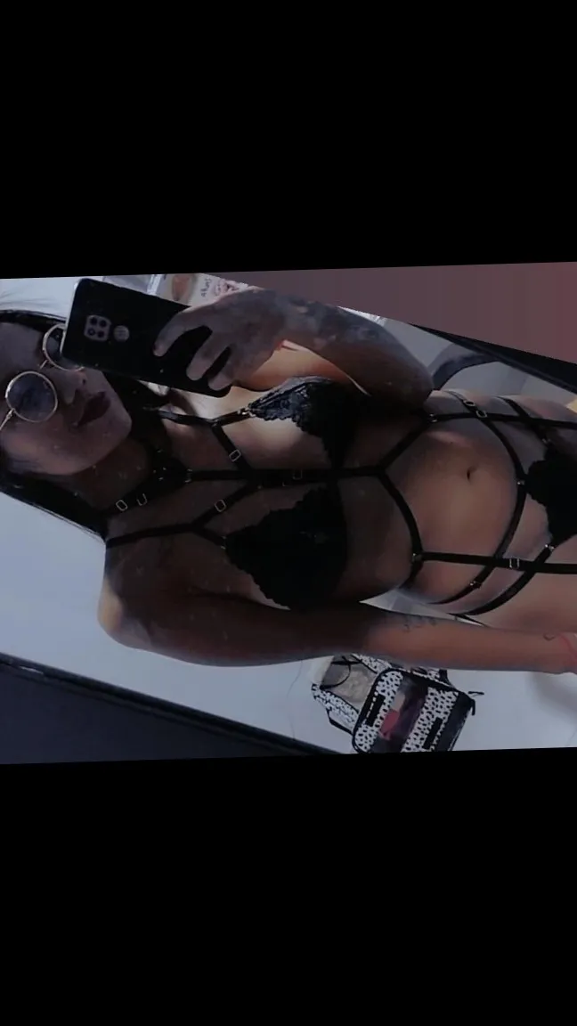 Valen Moreno OnlyFans header