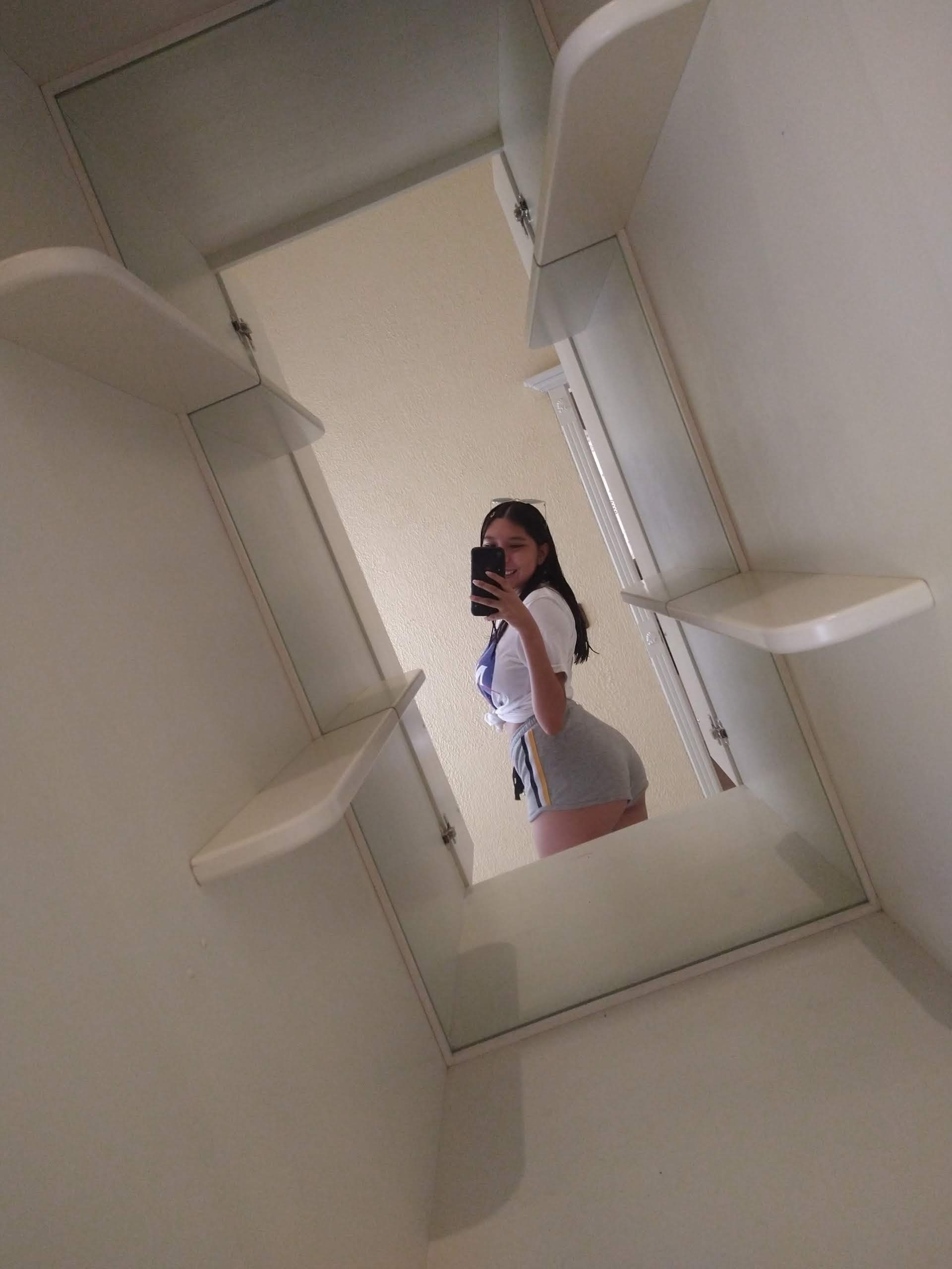 Valentina uwu OnlyFans header