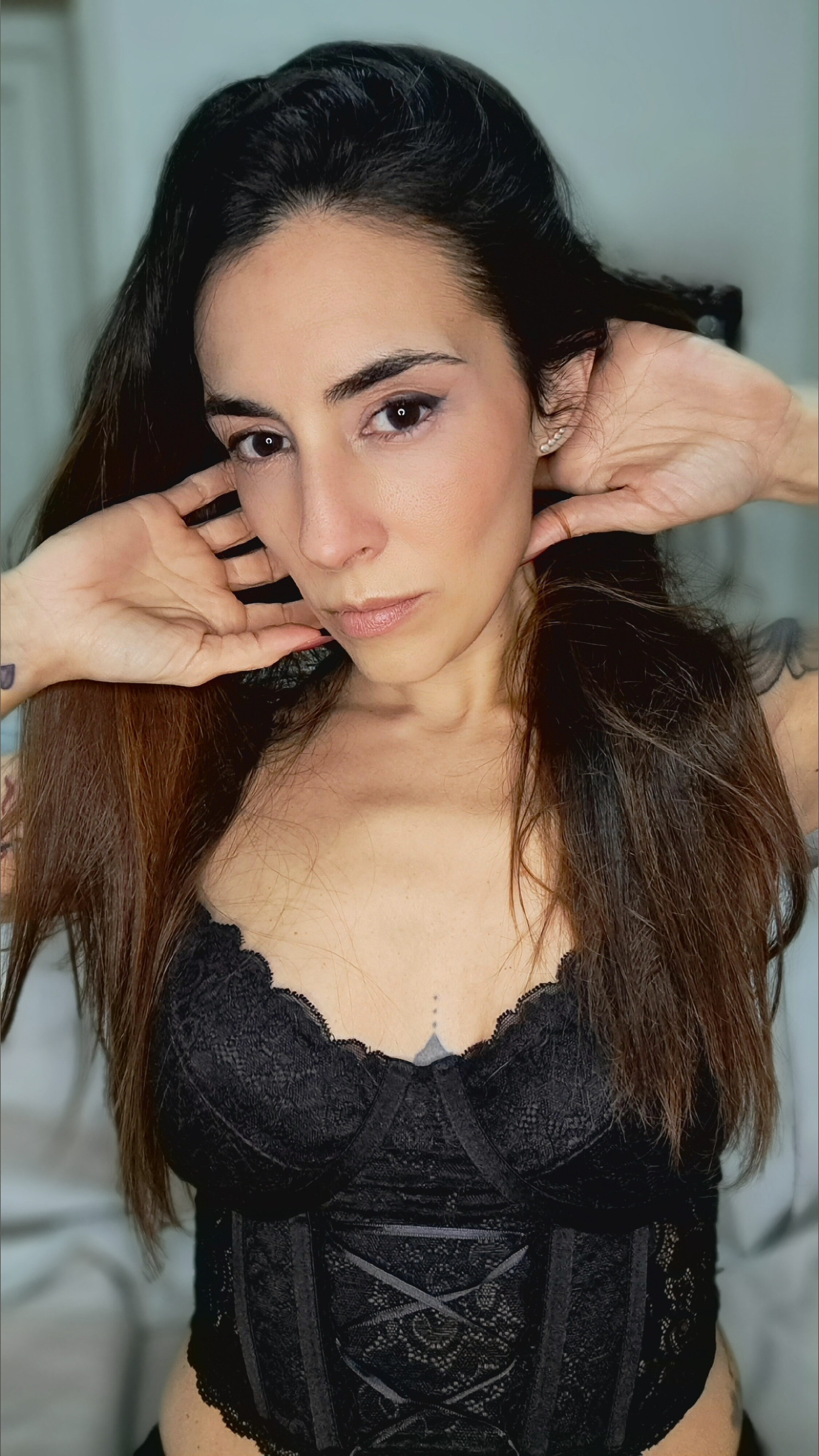 MOMMY VAL 🙇🏻‍♂️ CARING BUT BOSSY OnlyFans