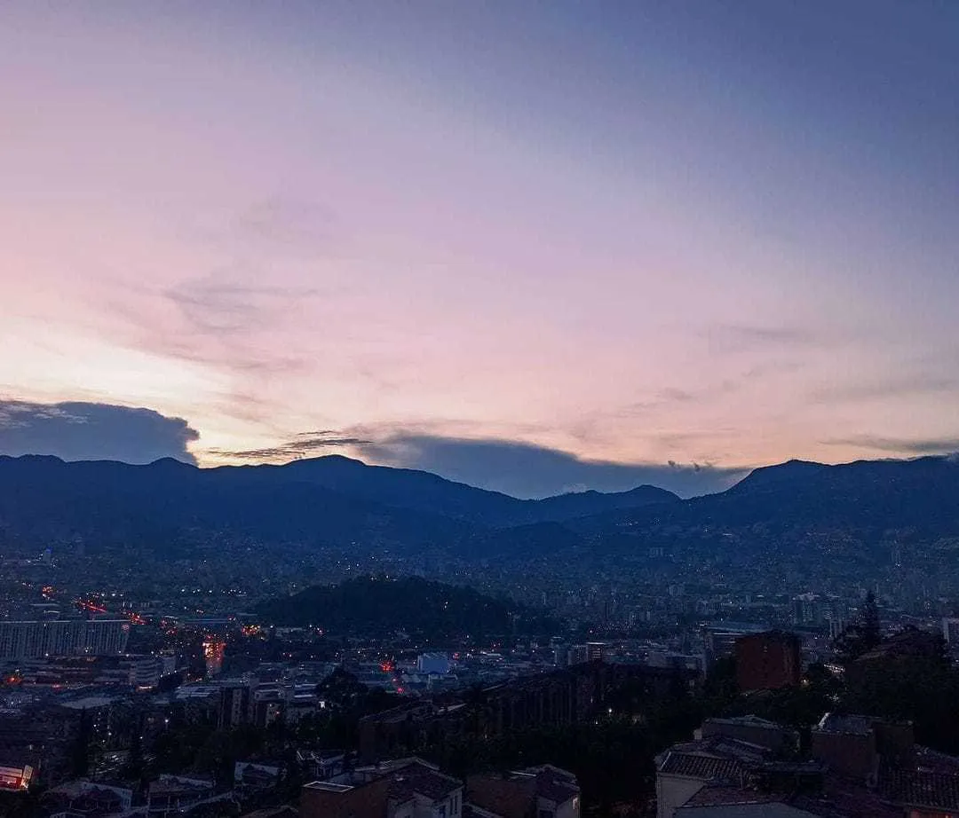 Valeria Correa. OnlyFans header