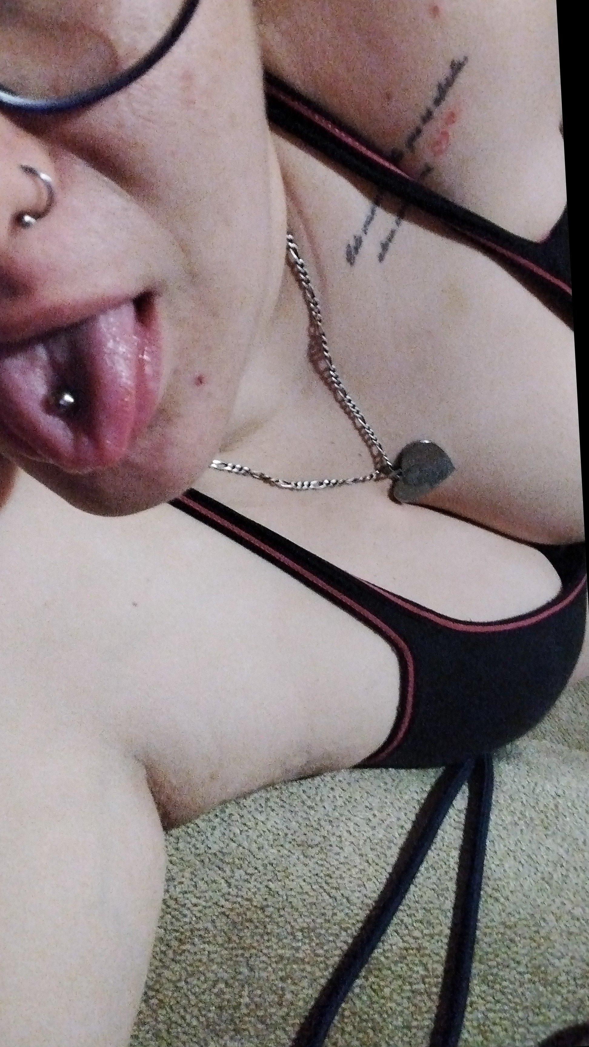 Curvyvaleria OnlyFans