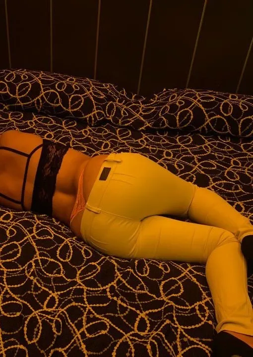 valeria estrada OnlyFans header