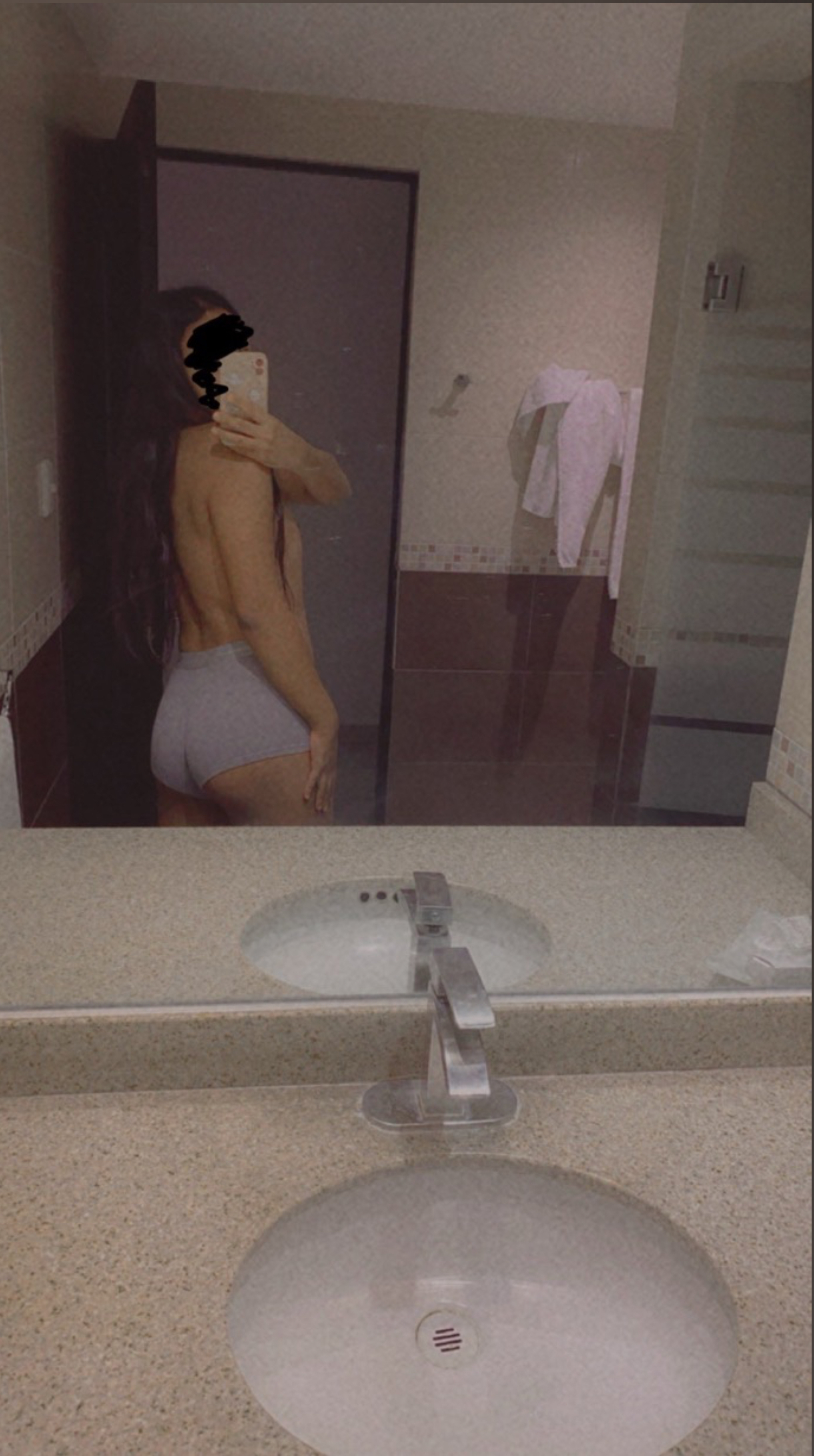 Valerie Azul OnlyFans