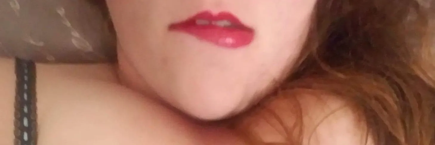 ValerieCommings OnlyFans header