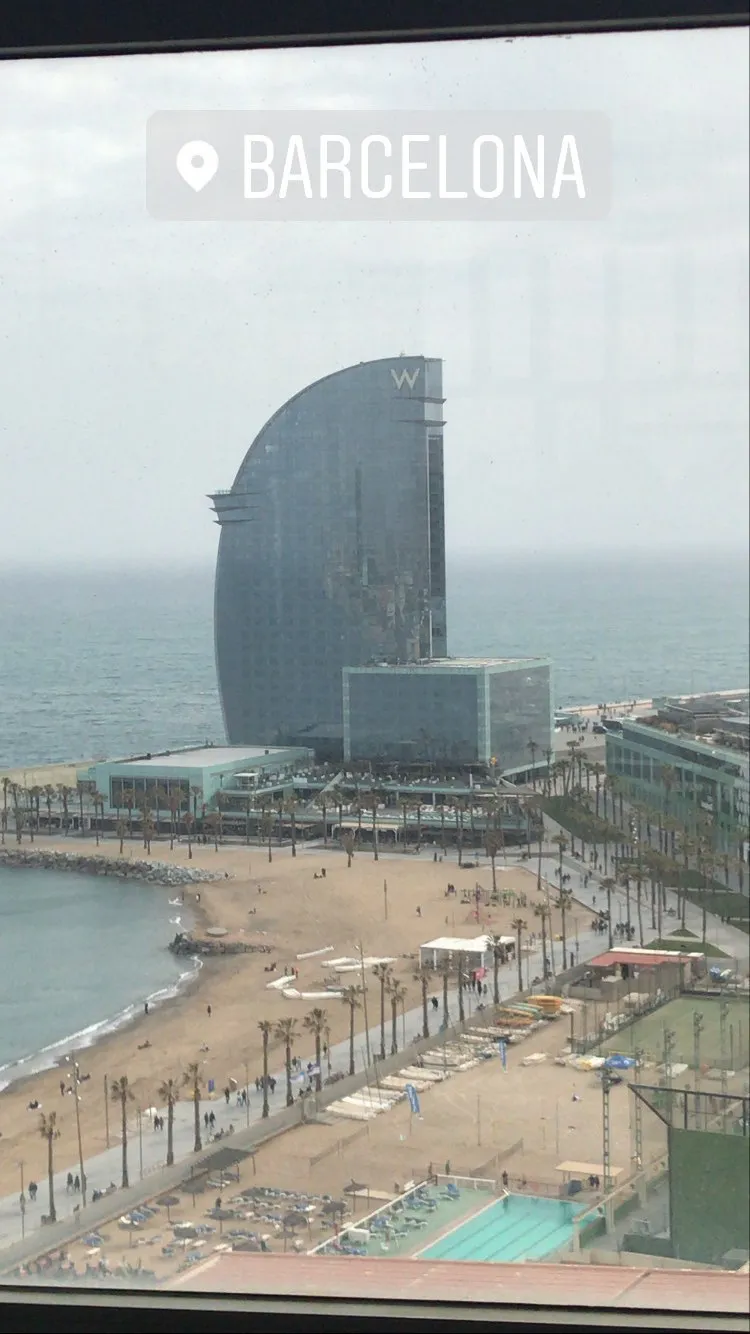 Leslie OnlyFans header