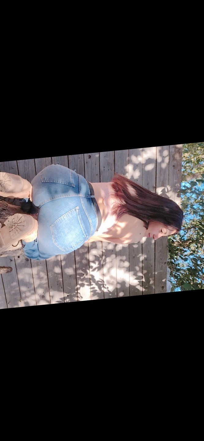 Valula OnlyFans header