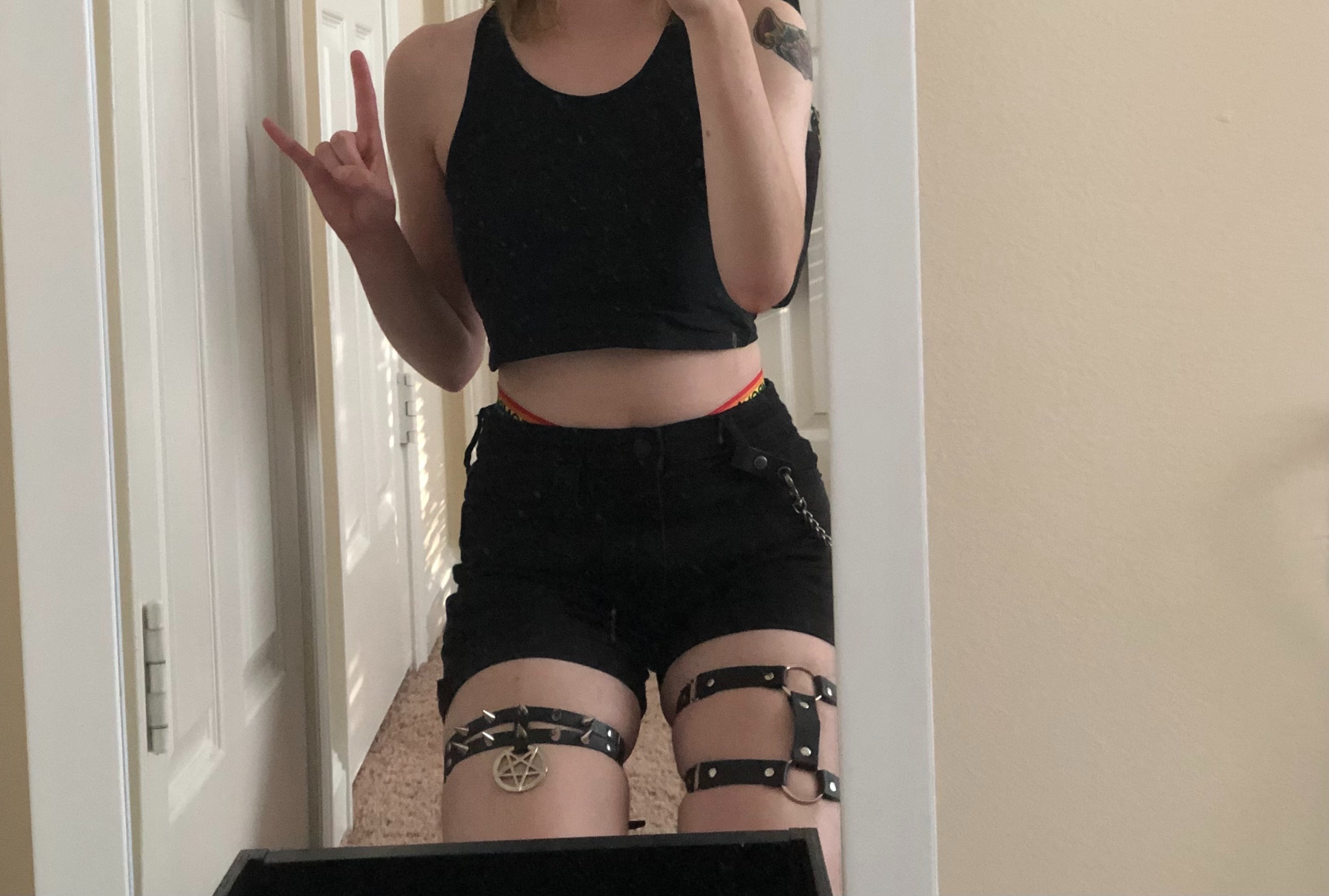 mal. OnlyFans header