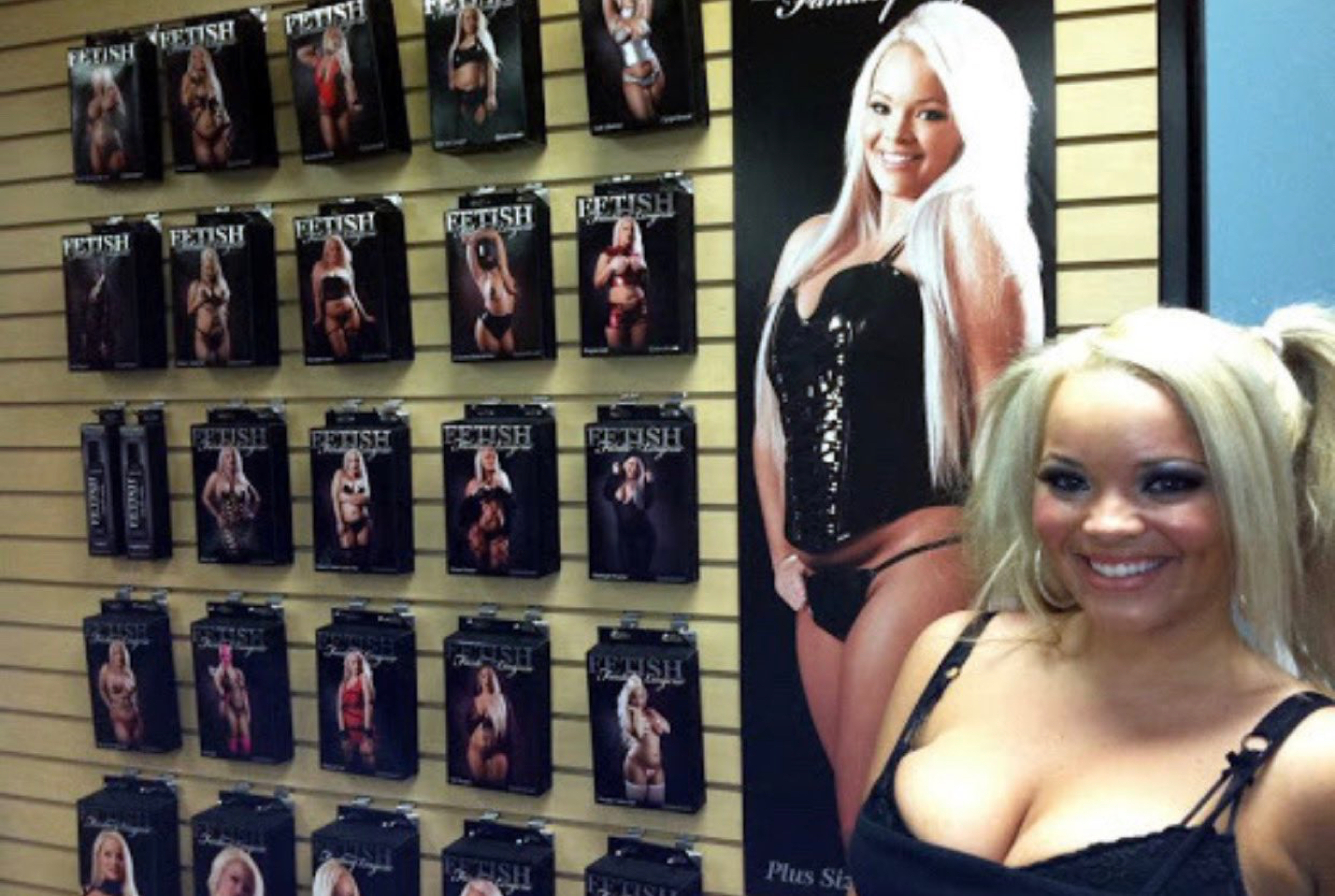 t 🦇✨ OnlyFans header