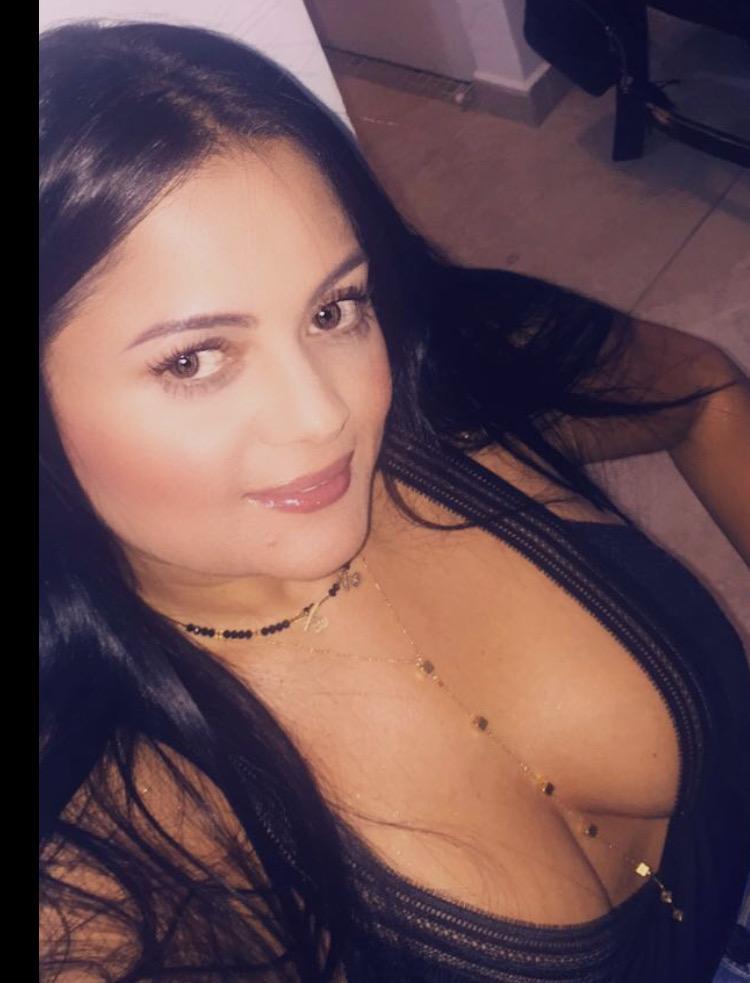 VANA46 OnlyFans header