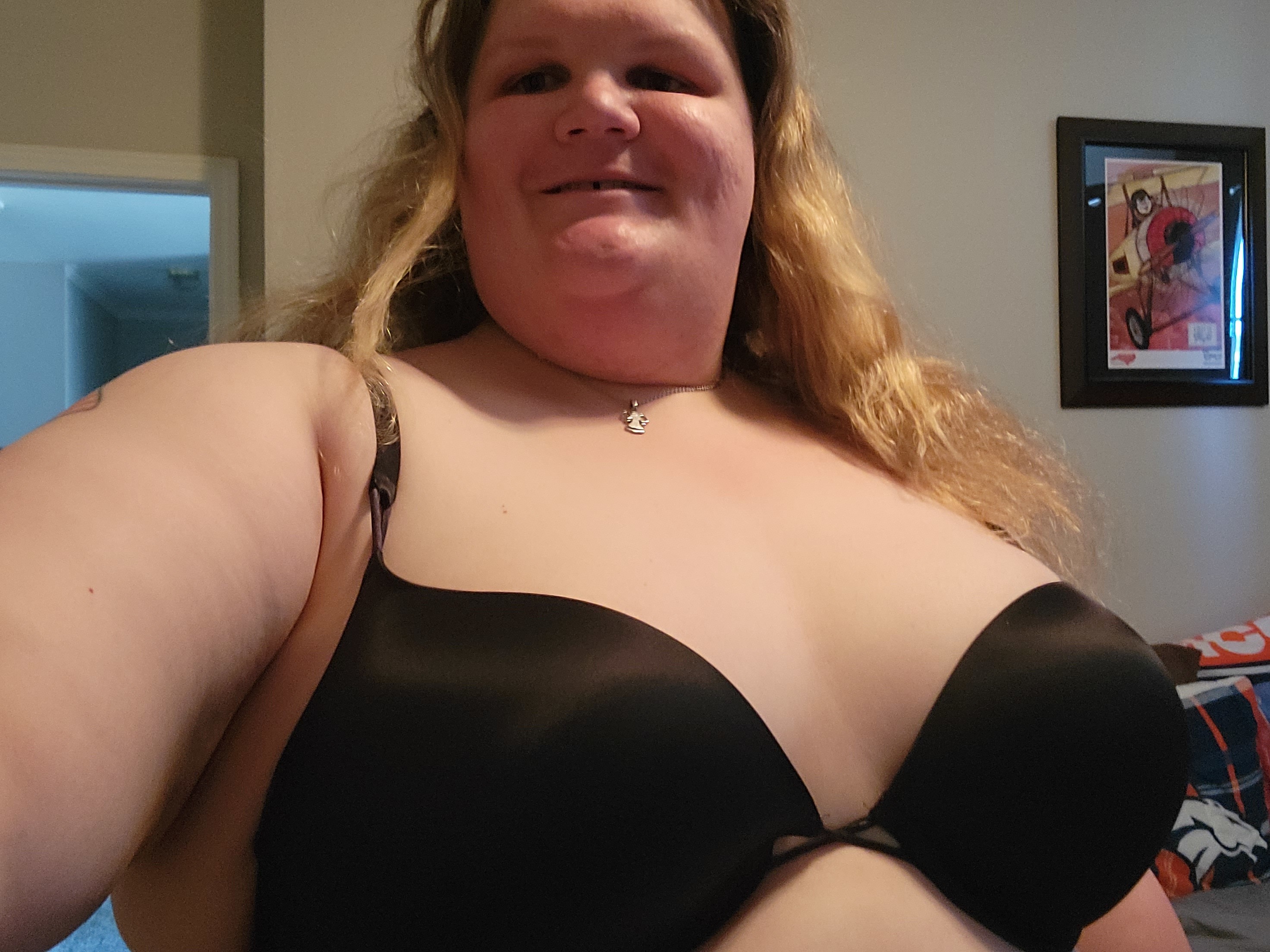 Vanessa OnlyFans header