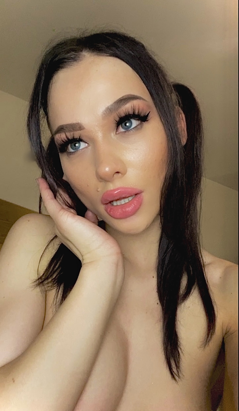 Vanessa Velour Lex OnlyFans