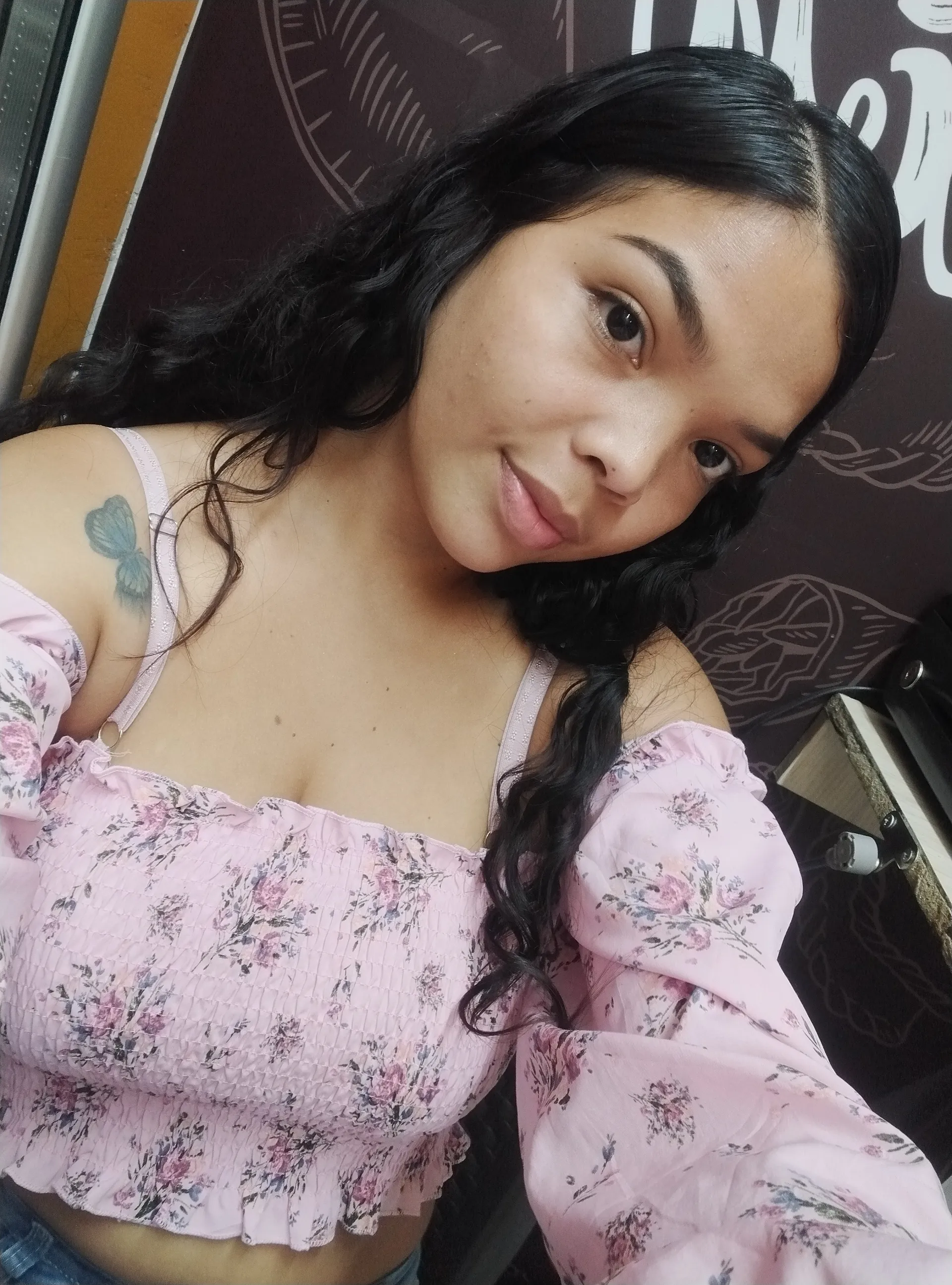 Vane Zumalave OnlyFans header