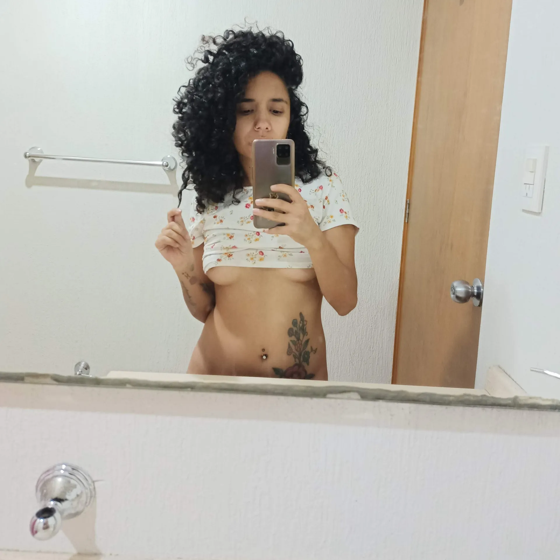 Vania Becerra OnlyFans header