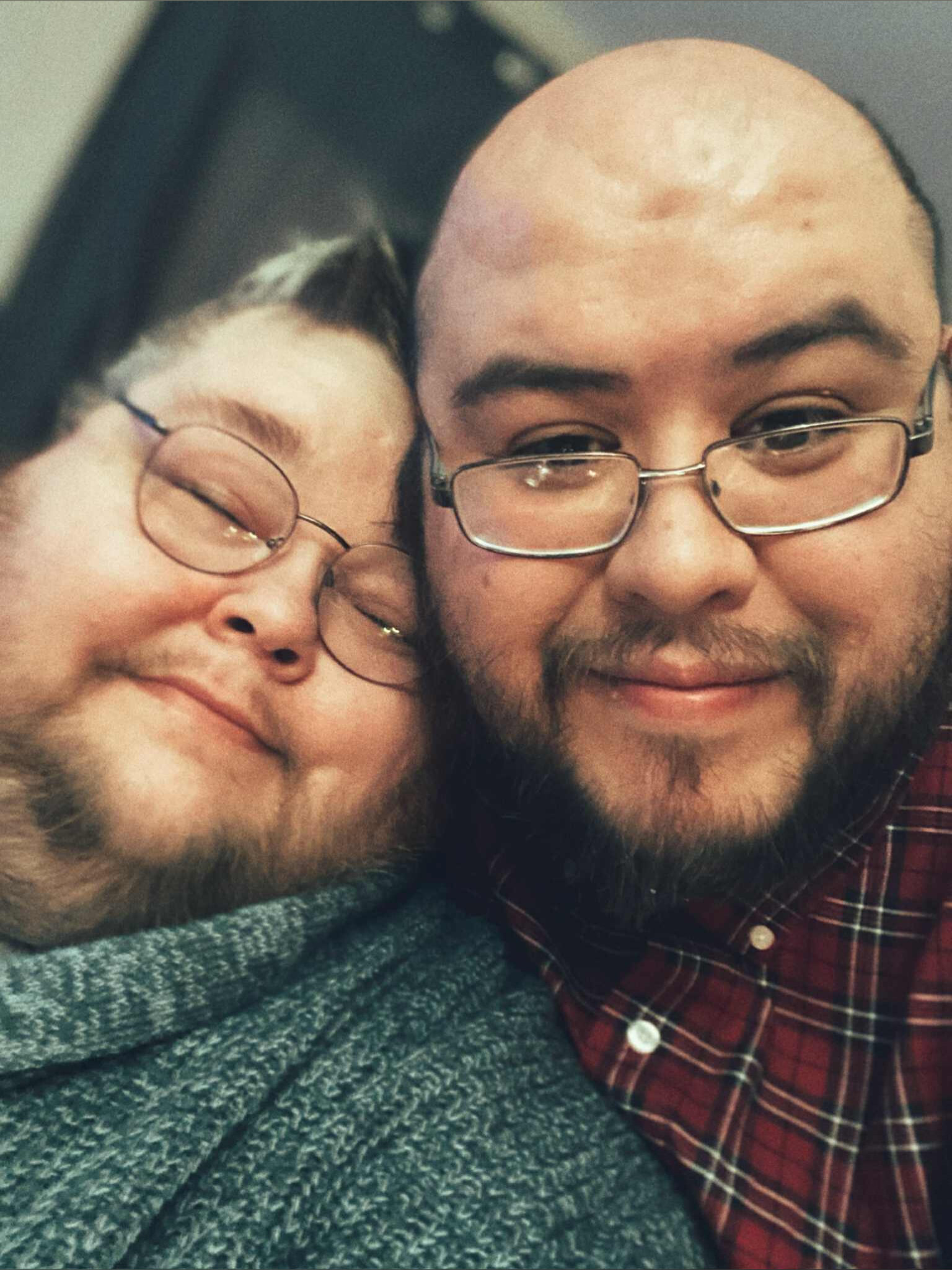 VanillaHobbit &amp; Mundo OnlyFans