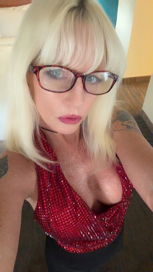 Vanity faire OnlyFans header