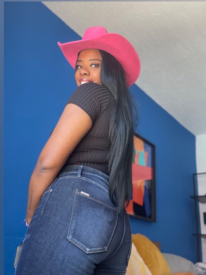 Vaquera Peluda | Hairy Cowgirl OnlyFans