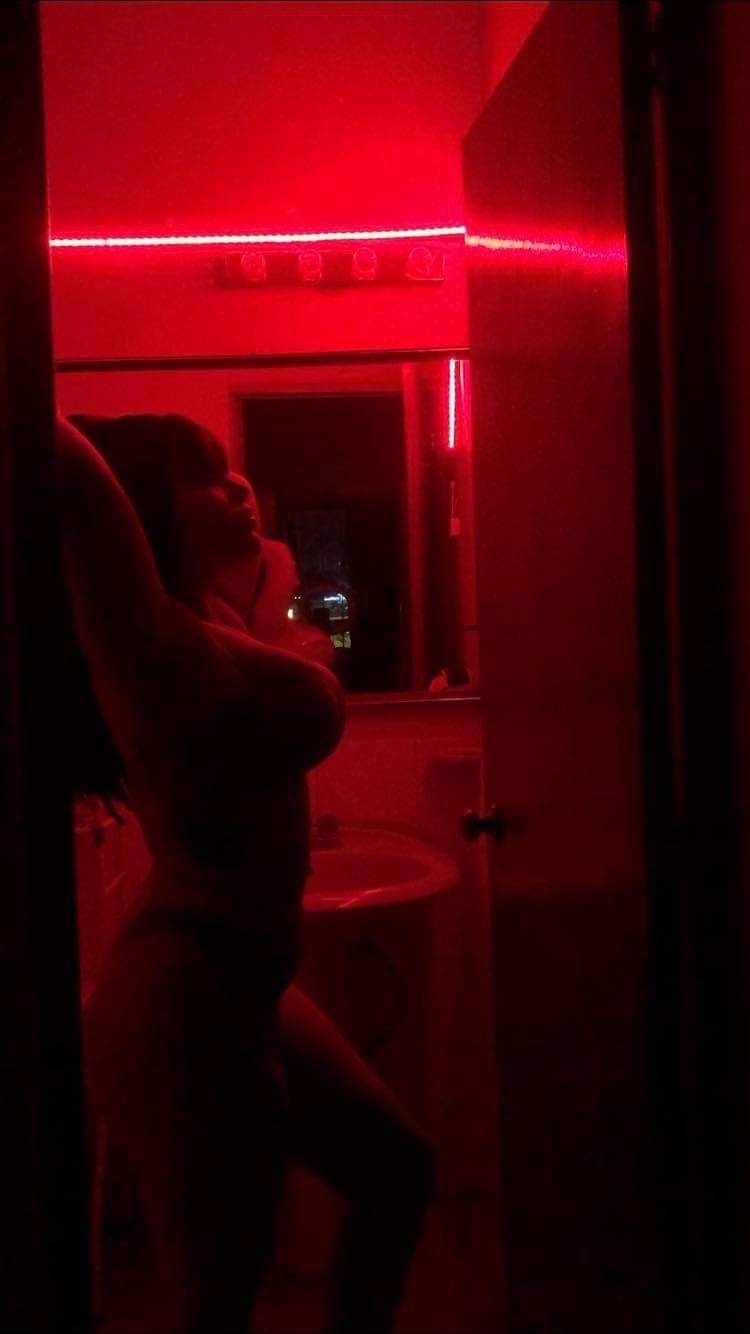 Varliemie OnlyFans header