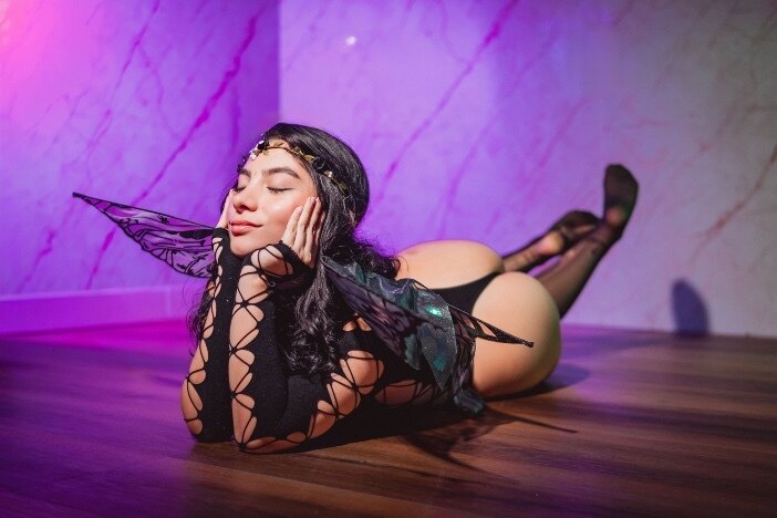 Vaura OnlyFans header