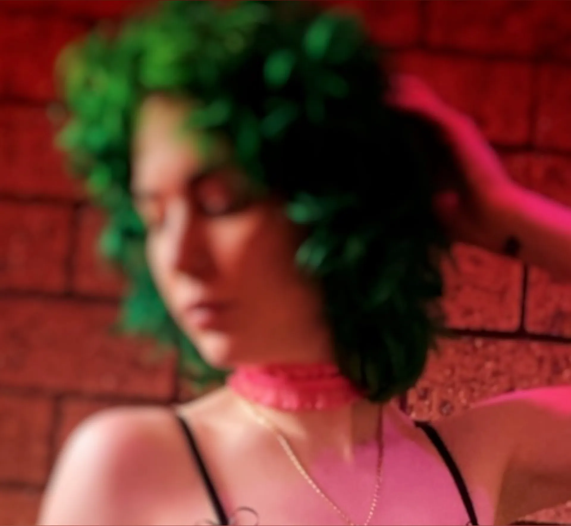 V ❤️🖤💚🩷🧡