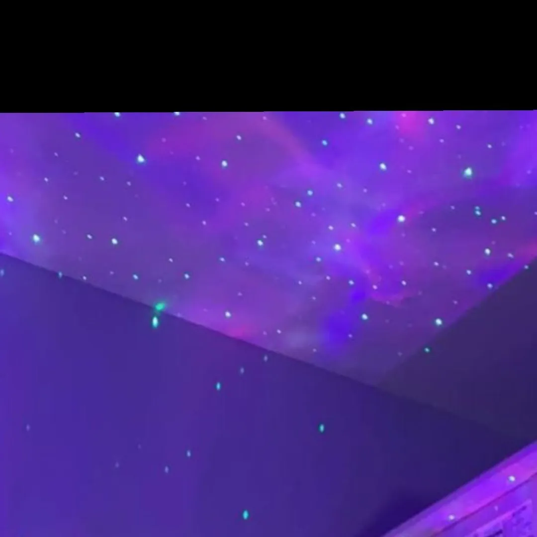 Vee<3 OnlyFans header