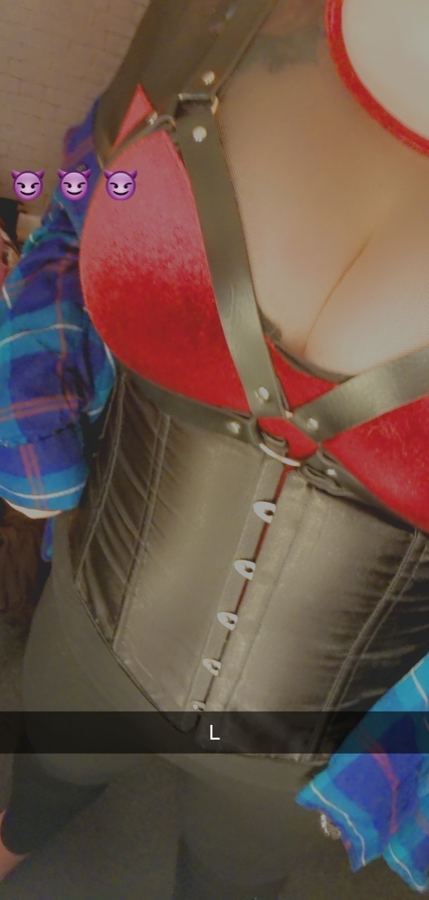 😈Vee🖤 OnlyFans