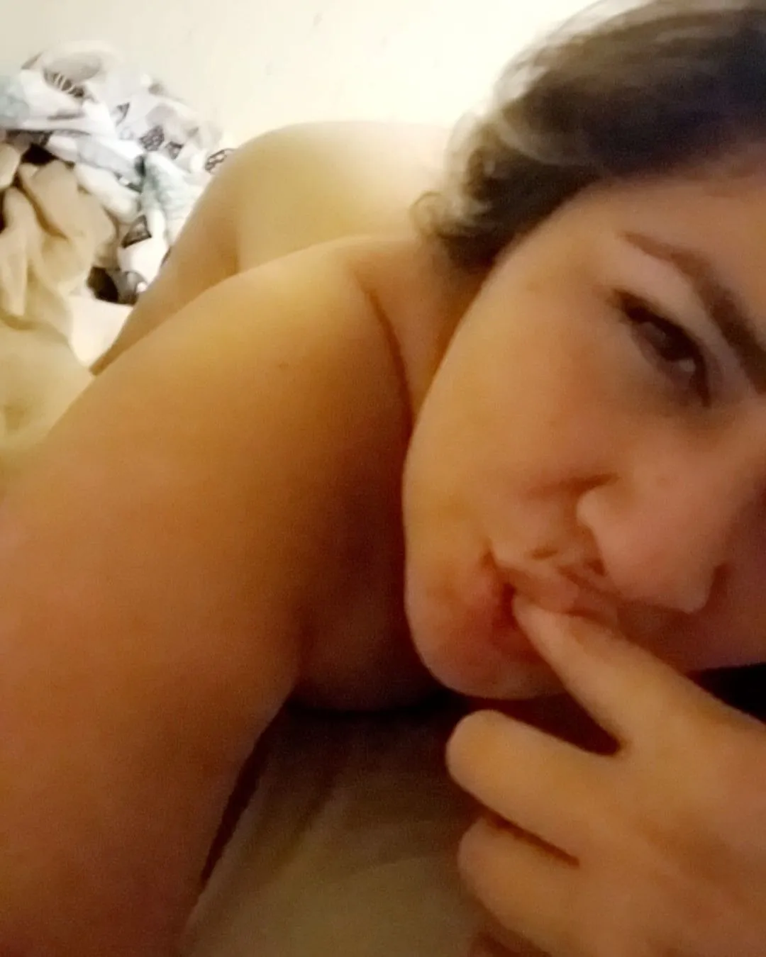 Vee Smokes OnlyFans header