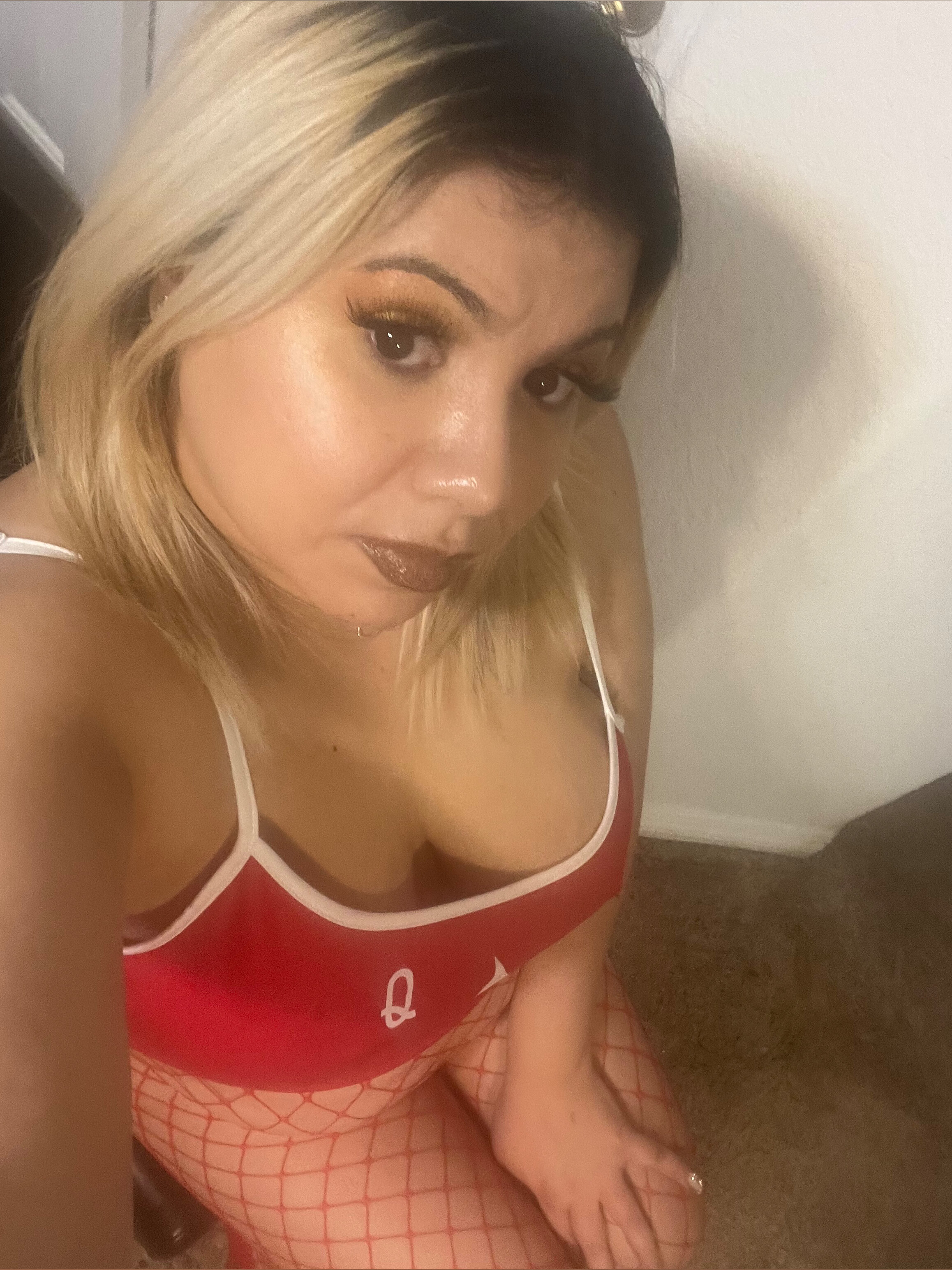 VegasSubWife OnlyFans