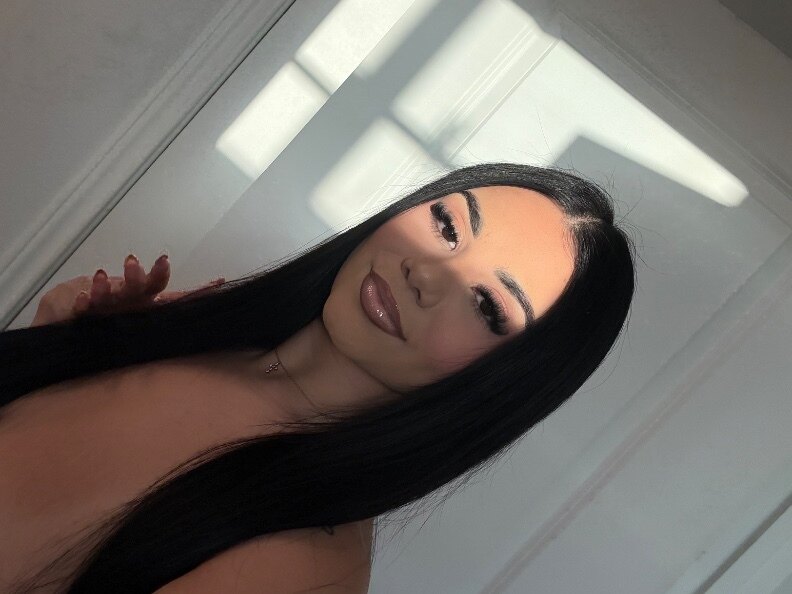 𝓥𝓮𝓲𝓭𝓪 🍒🪩 OnlyFans