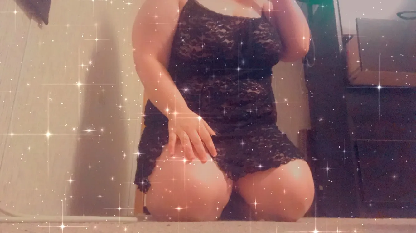 Vella OnlyFans header