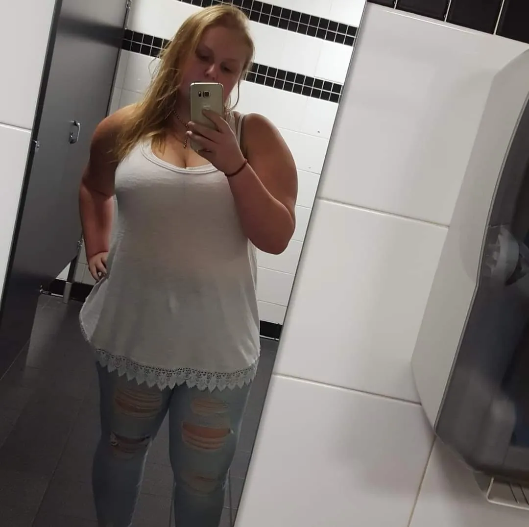 Velmalola OnlyFans header