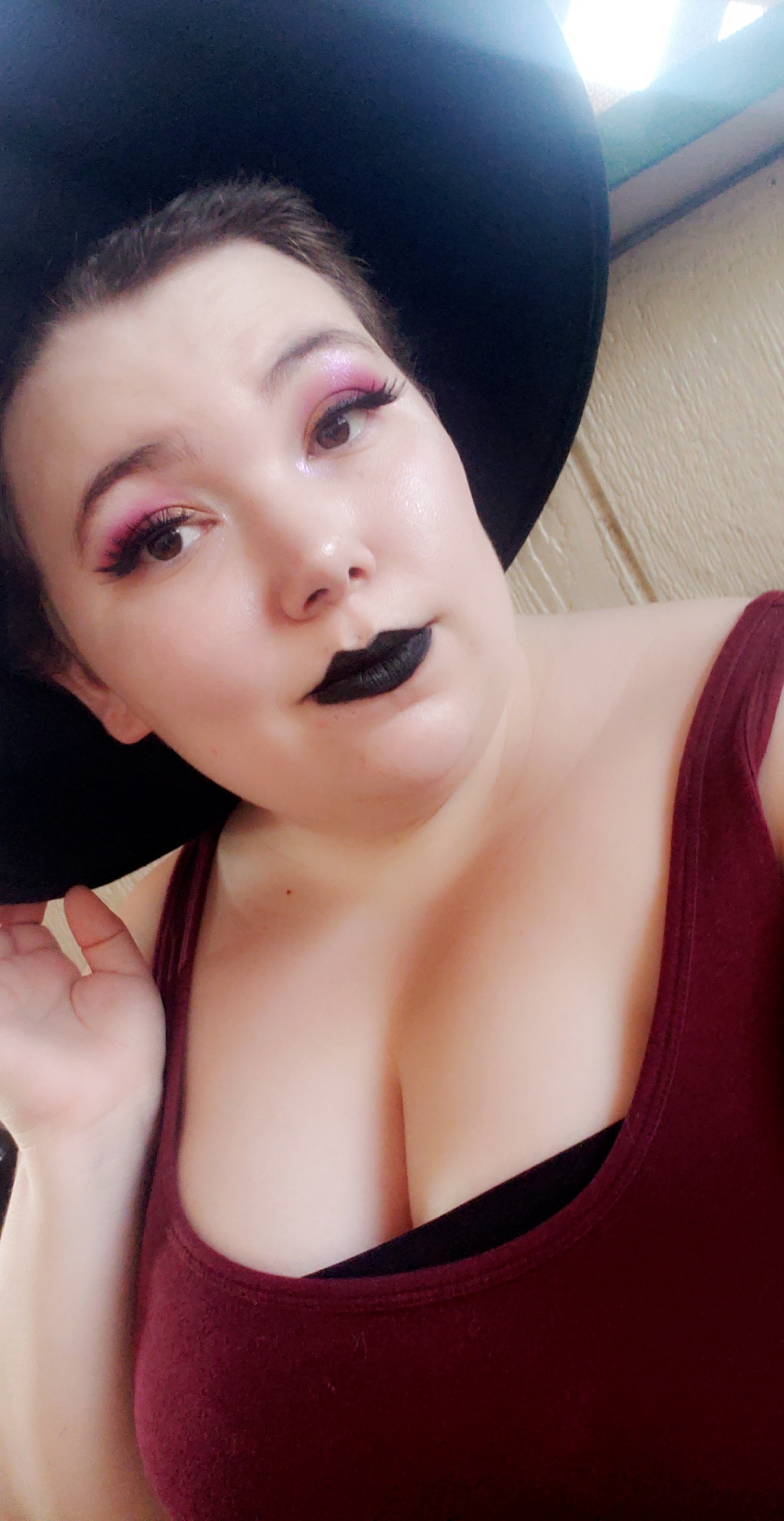 Velveteen Vixen OnlyFans