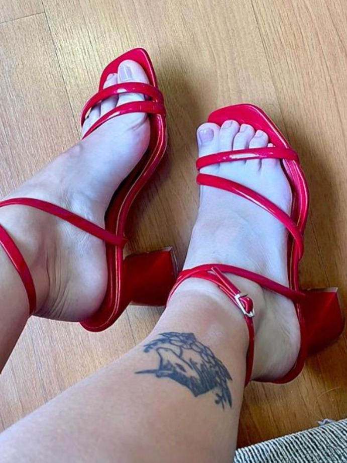 Velvet Foot Vixen OnlyFans