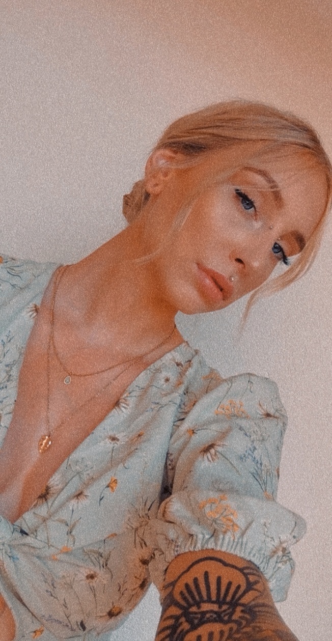 Velvetgreen OnlyFans