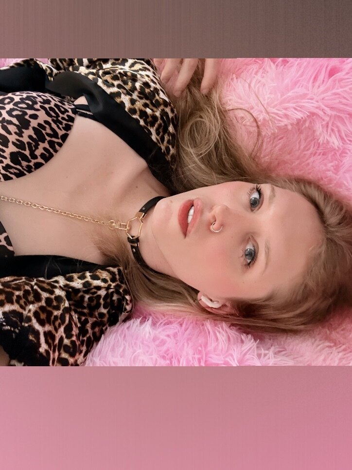 Velvet Trans Girl OnlyFans header