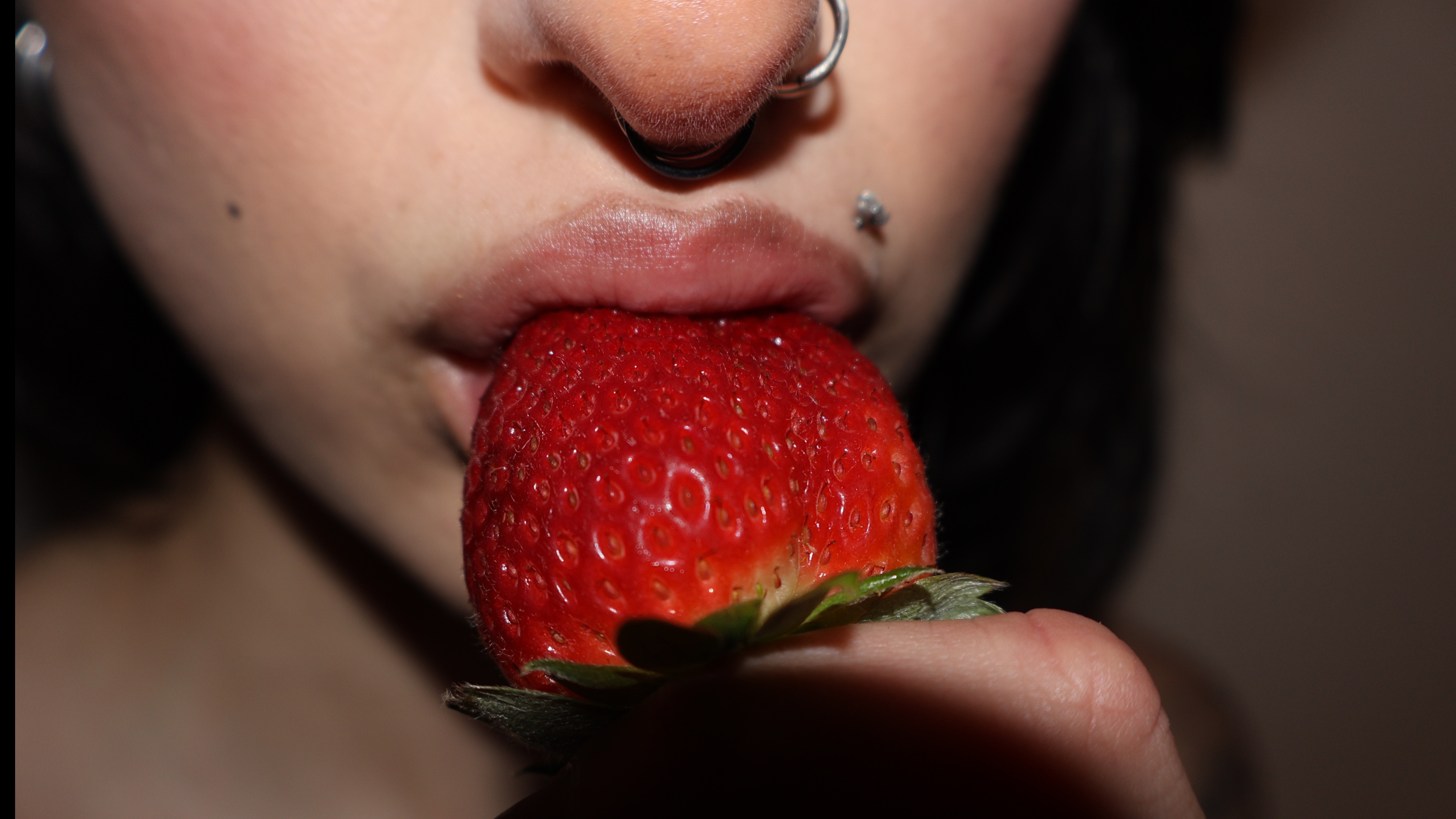 Eloise OnlyFans header