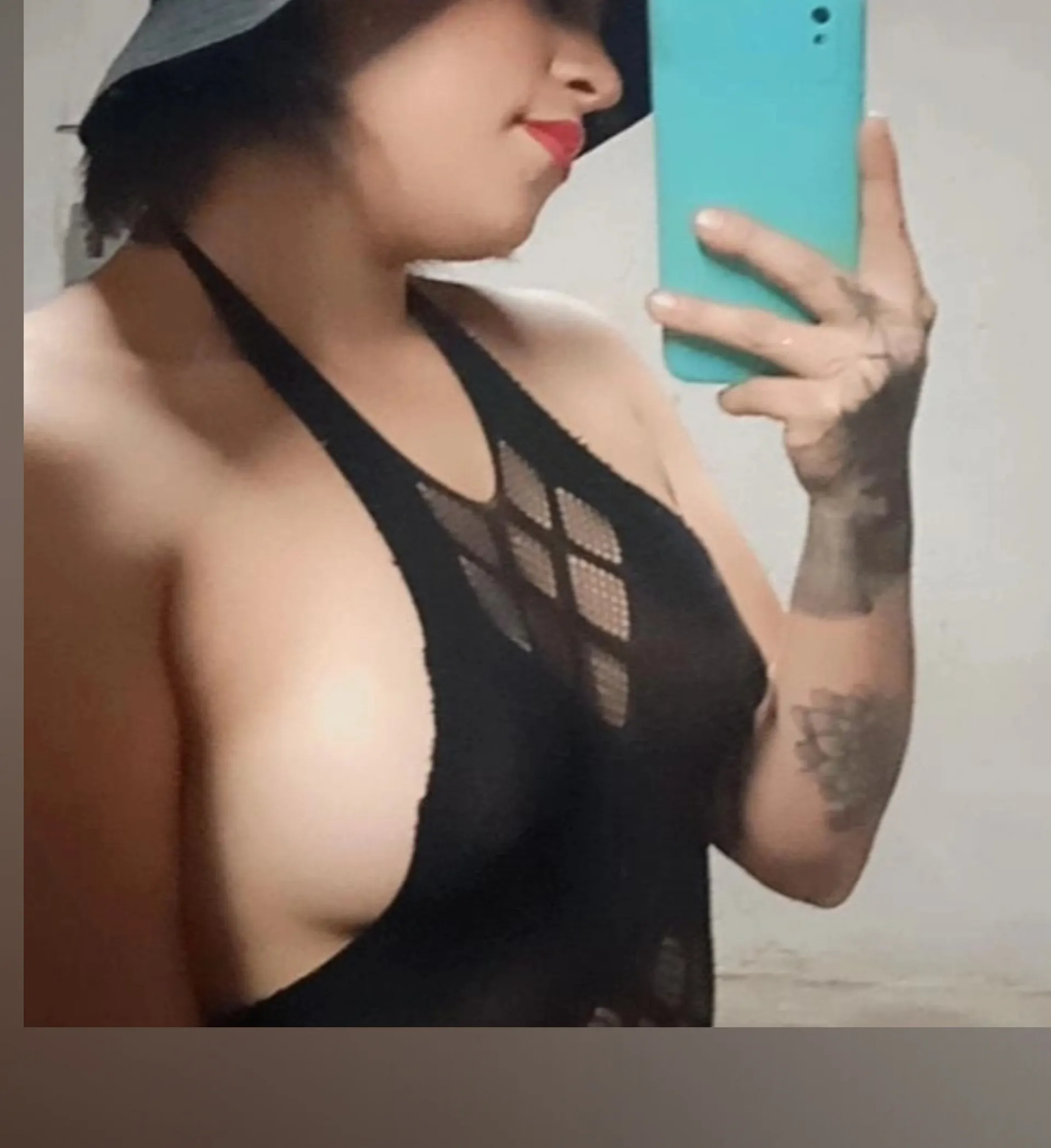 Perla OnlyFans header