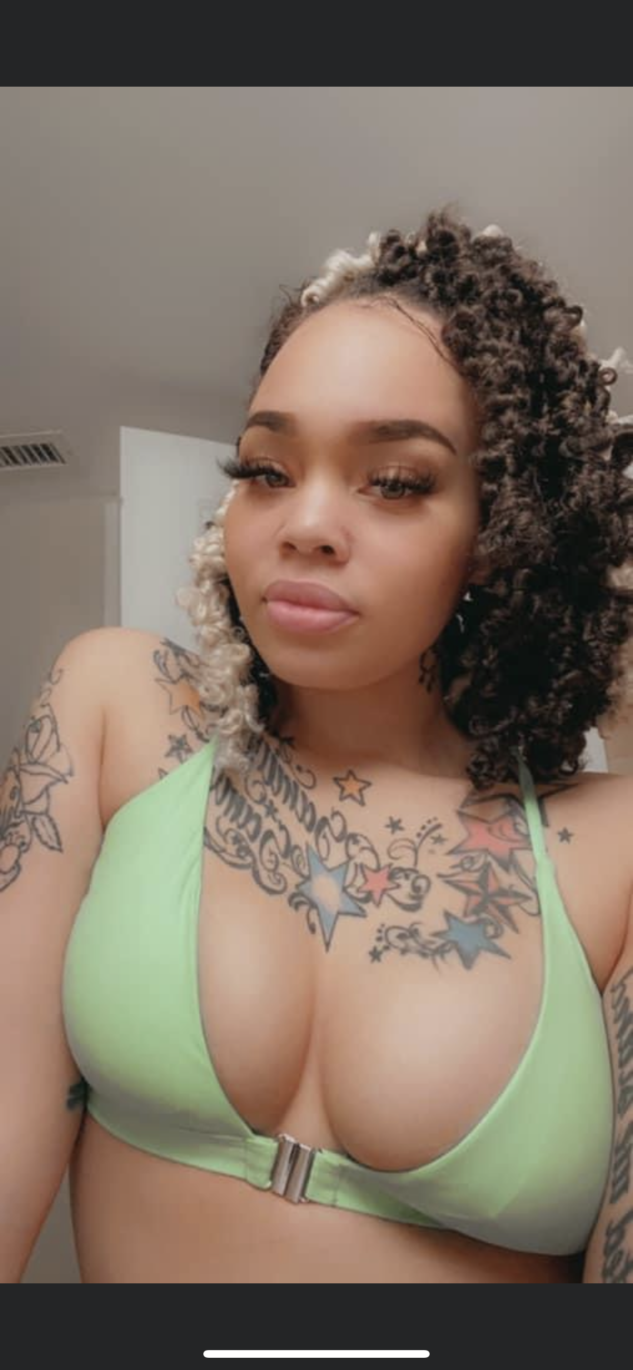 Venus babyy OnlyFans