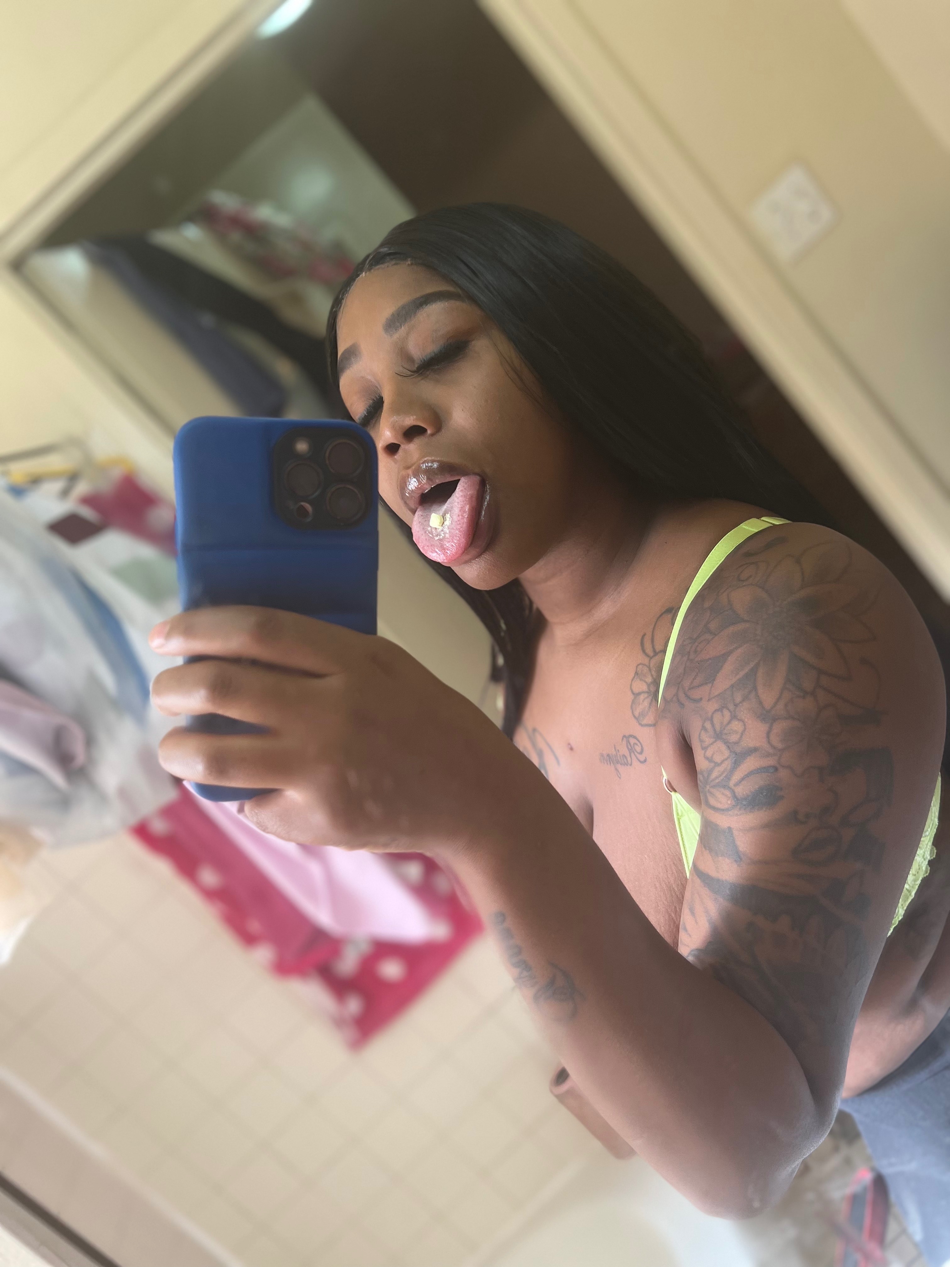 Venusdabrat OnlyFans