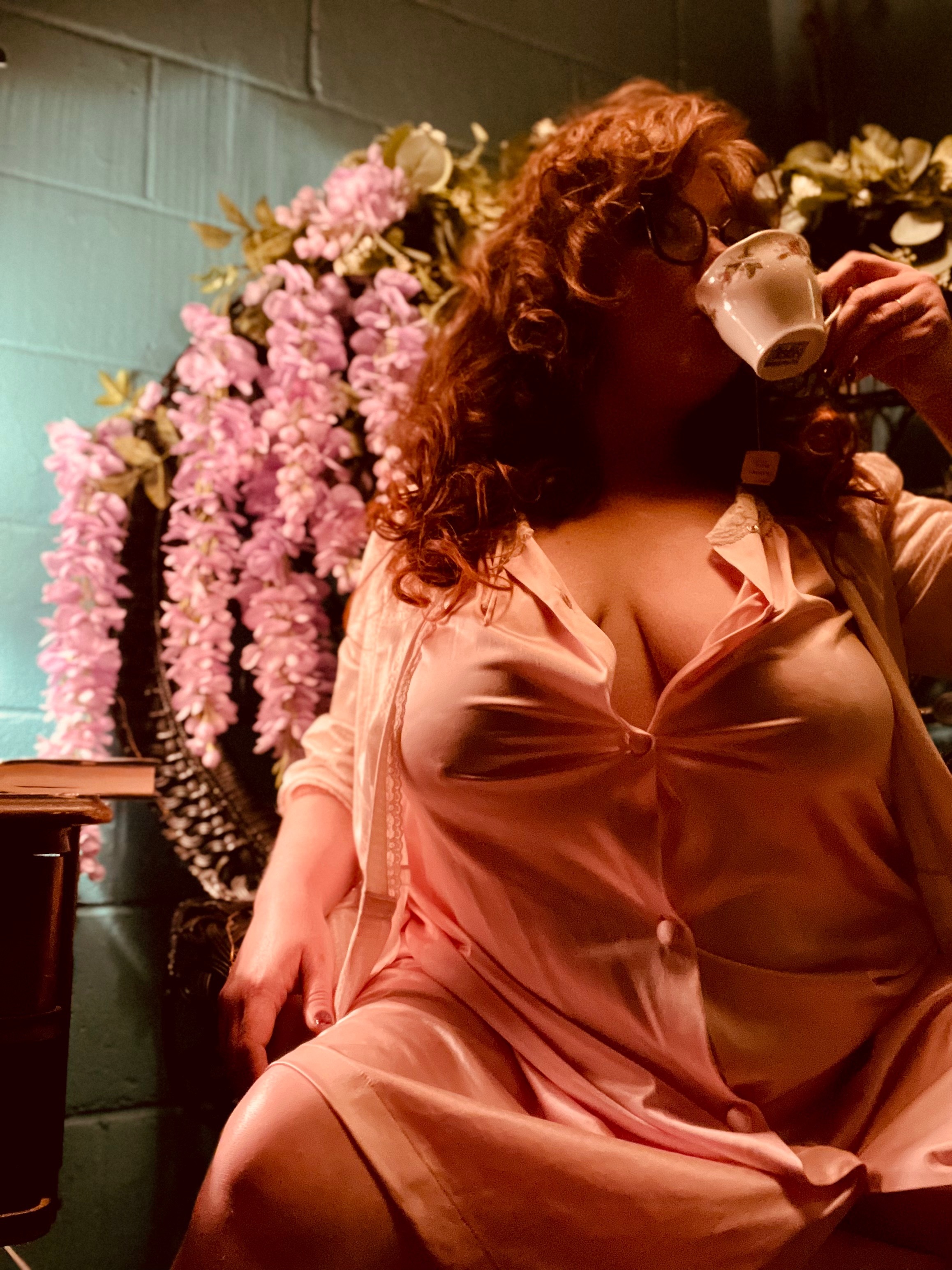 Vera Lowell OnlyFans header