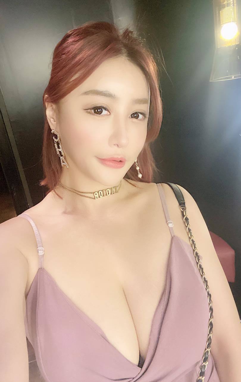 李萱 OnlyFans header