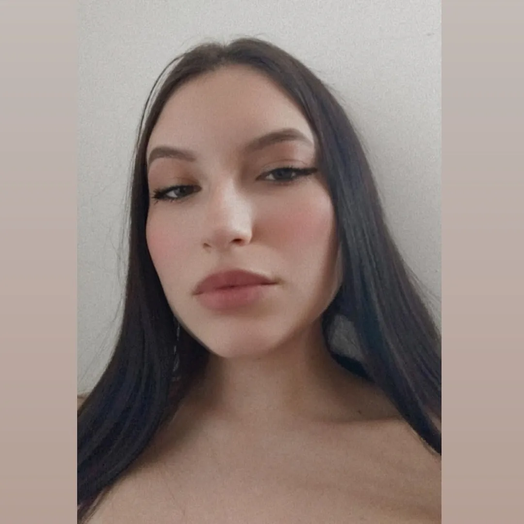 Veronica OnlyFans header