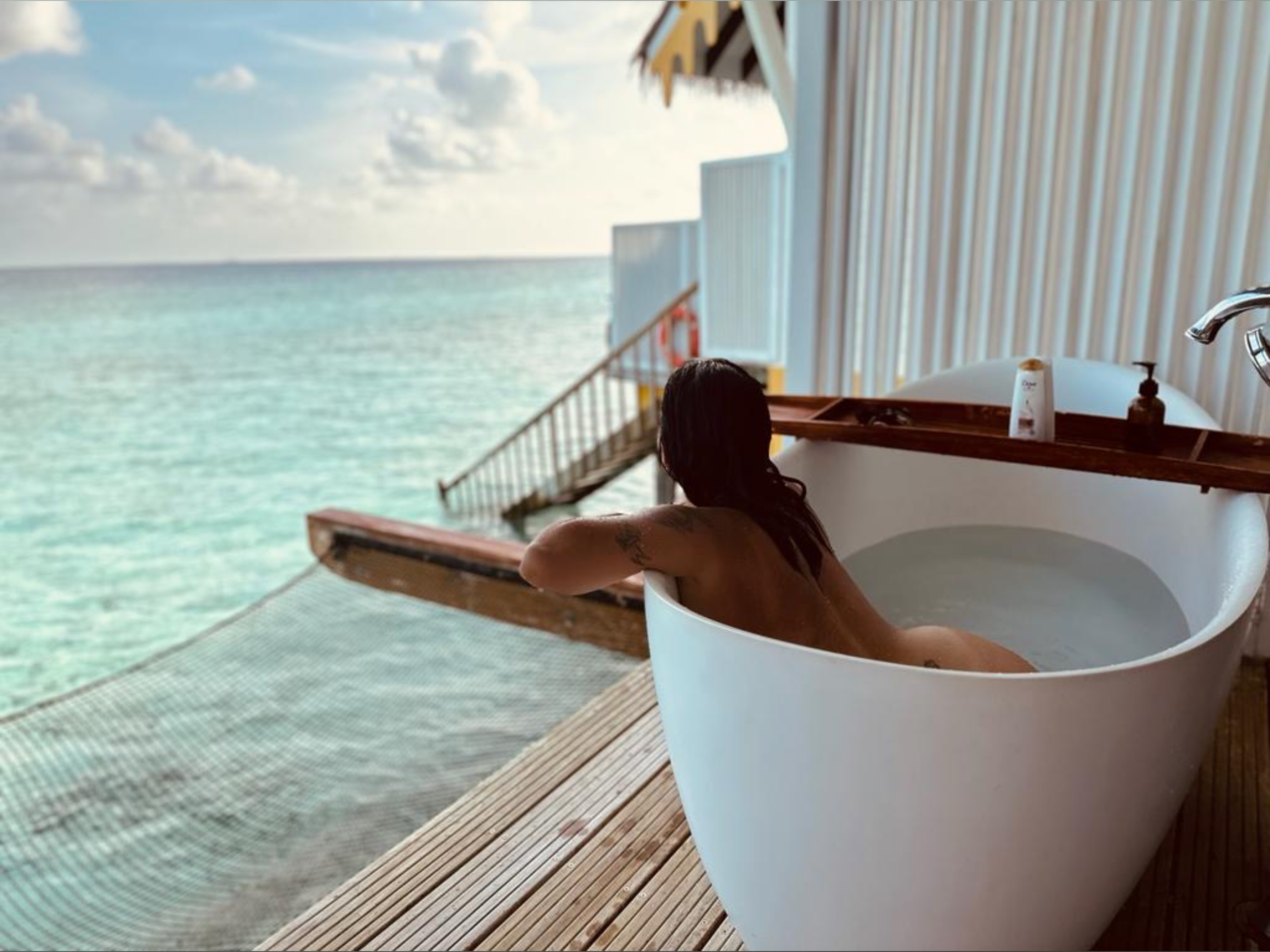 Veronica OnlyFans header