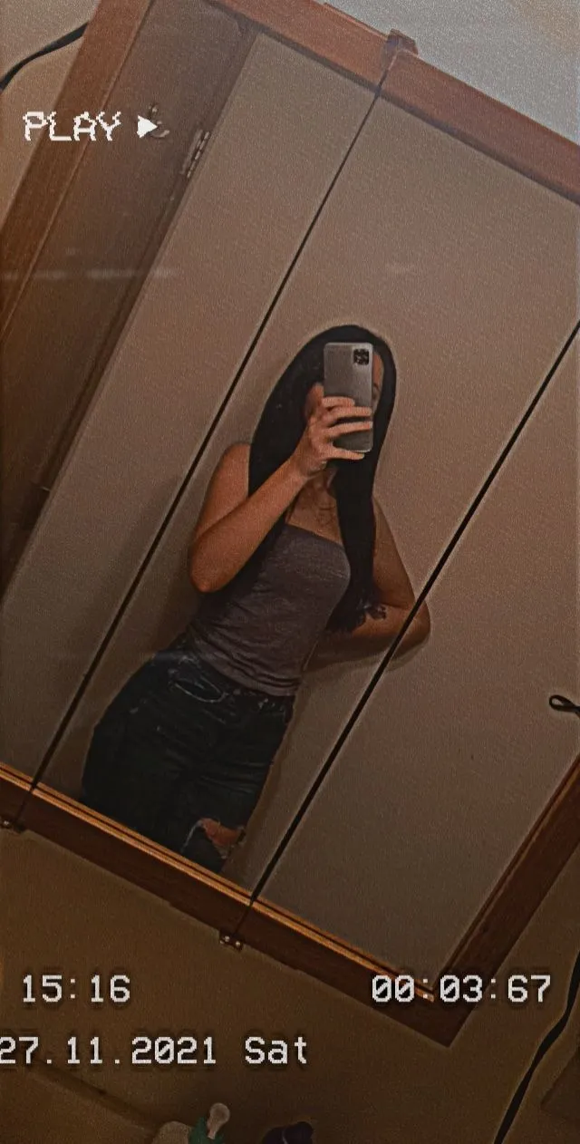 Veronica OnlyFans header