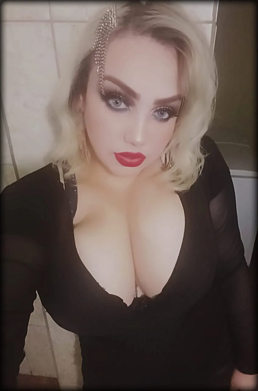 Veronica Ferrari OnlyFans header