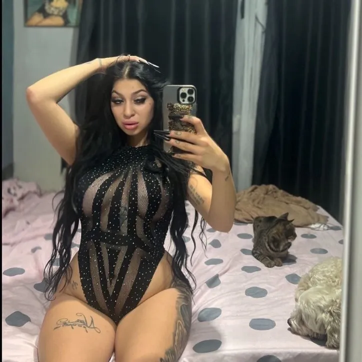 Veronica zuzuuuuu💖 OnlyFans header